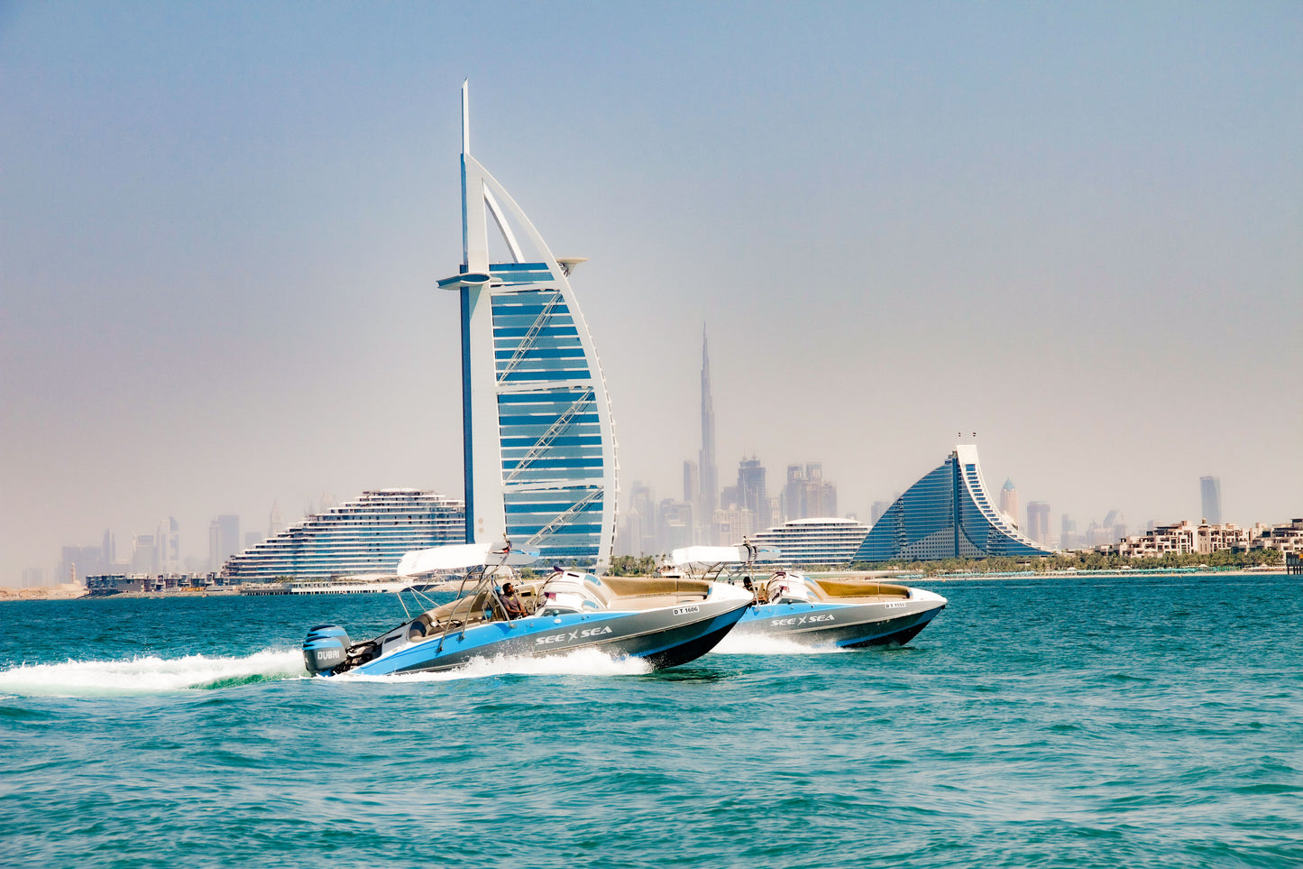 Palm Jumeirah Discovery Tour & Skyline Romance Tour 100 Min